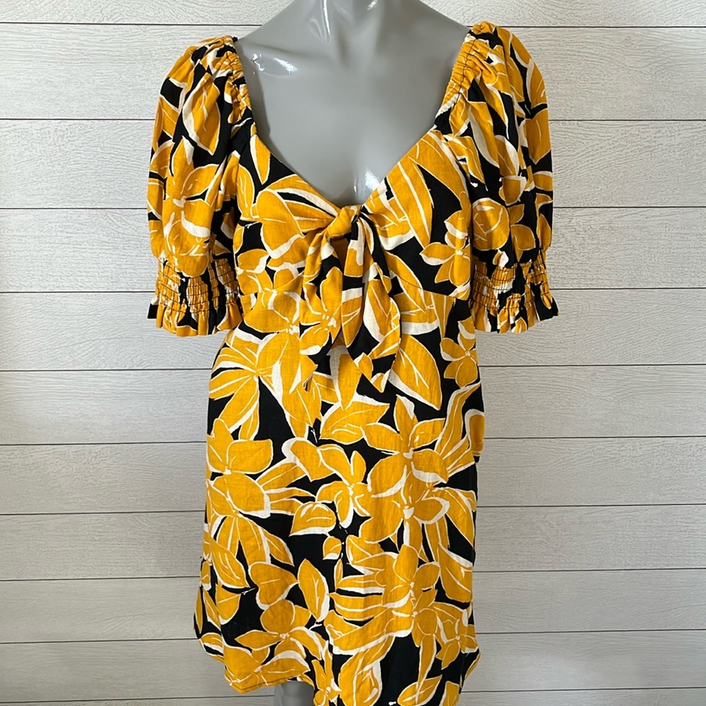 NEW Who What Wear dress M